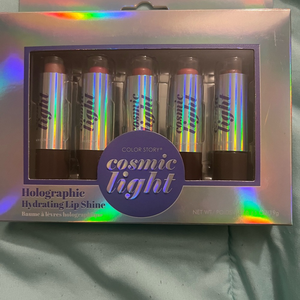 Holographic Hydrating Lip Shine